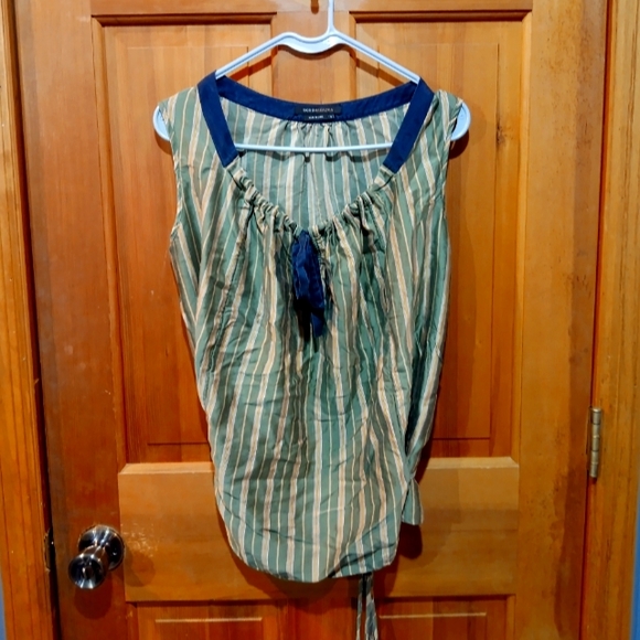 BCBG Maxazria 100% silk blouse size S - Picture 1 of 5